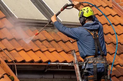 Démoussage et hydrofuge de toiture à Laburgade